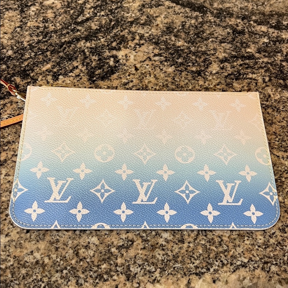 Louis Vuitton Monogram By The Pool Neverfull MM Pouchette - Picture 4 of 14
